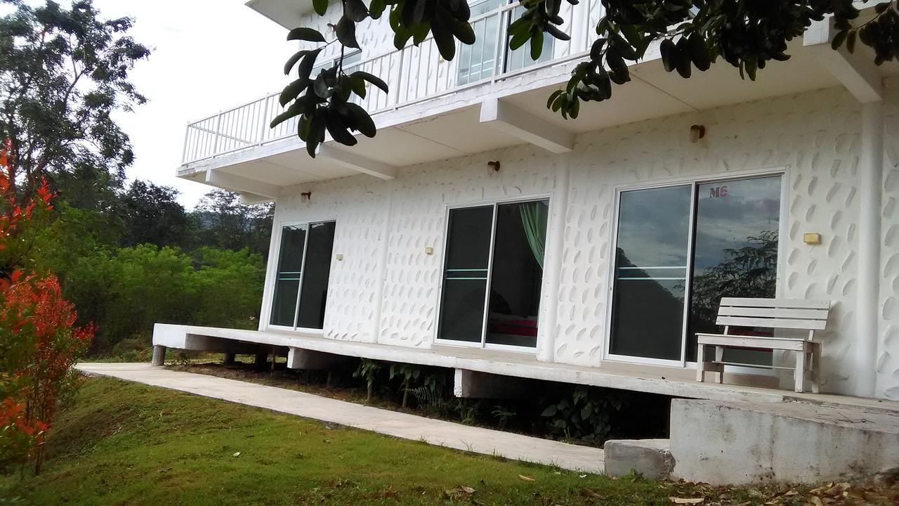 White Rock Resort Pakchong Exterior photo
